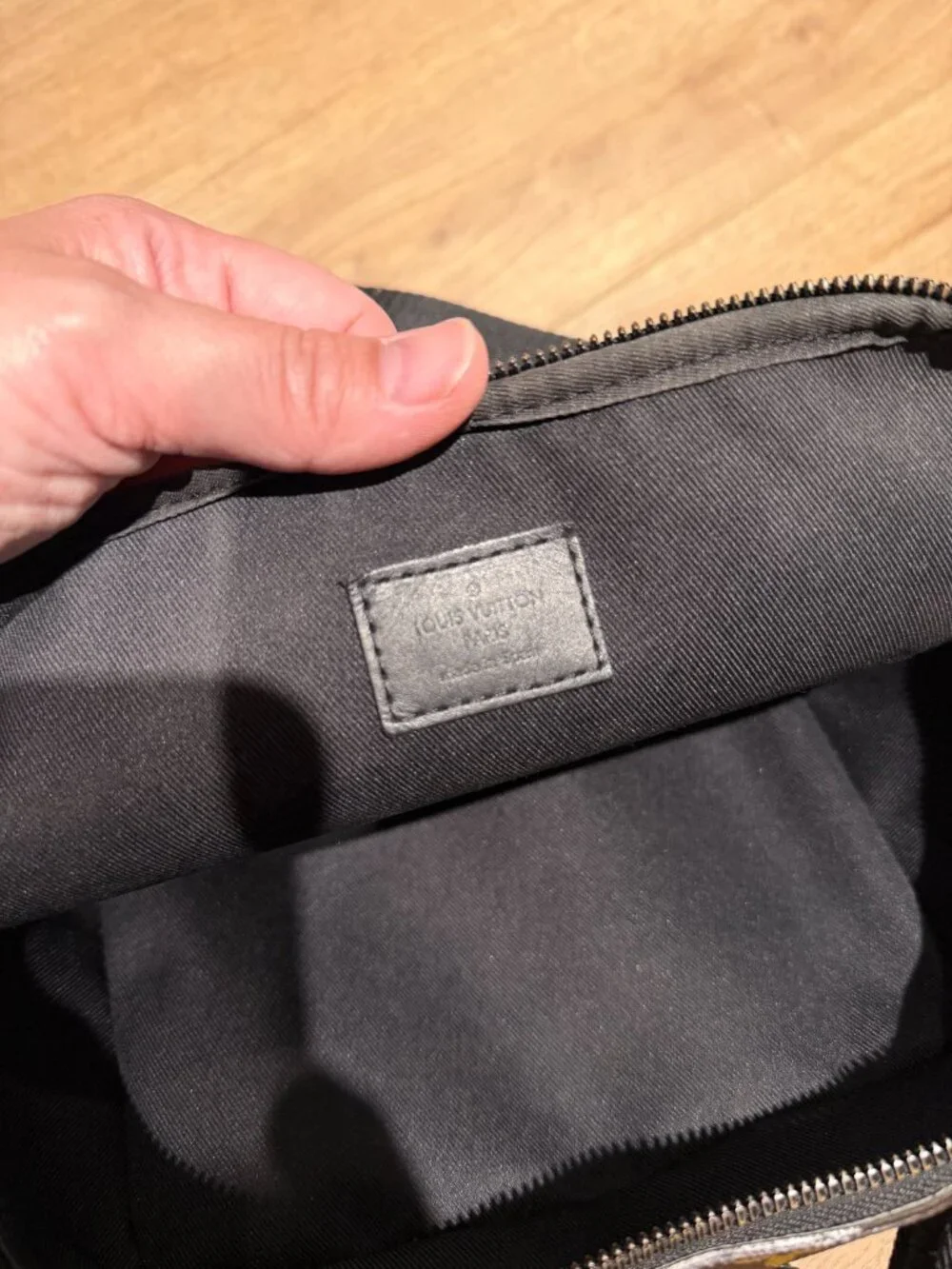 Louis Vuitton Quest Messenger